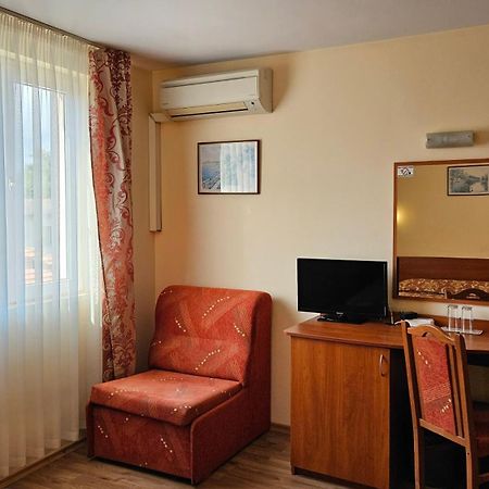 Caprice Family Hotel Varna Ngoại thất bức ảnh